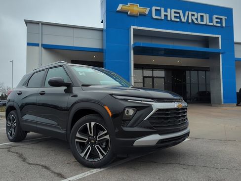 New 2026 Chevrolet TrailBlazer LT w/ Convenience Package image 1