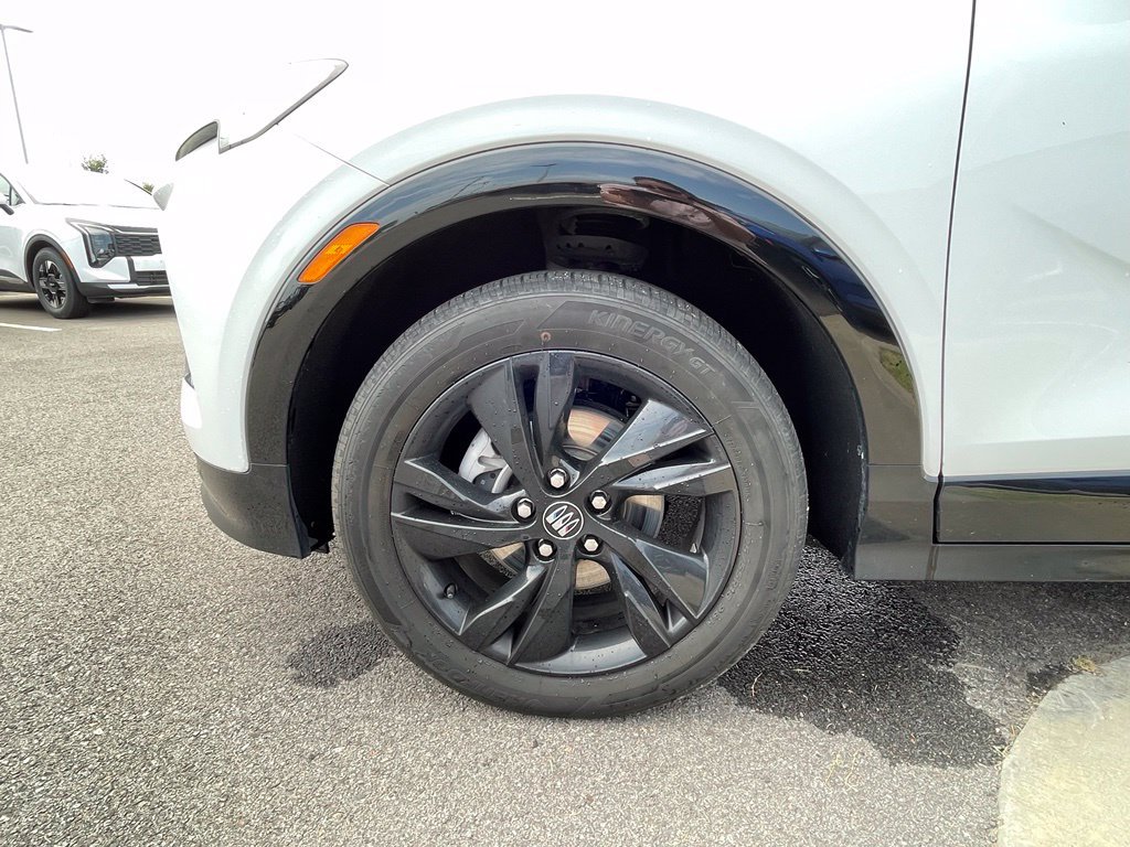 Used 2024 Buick Encore GX Sport Touring FWD image 30