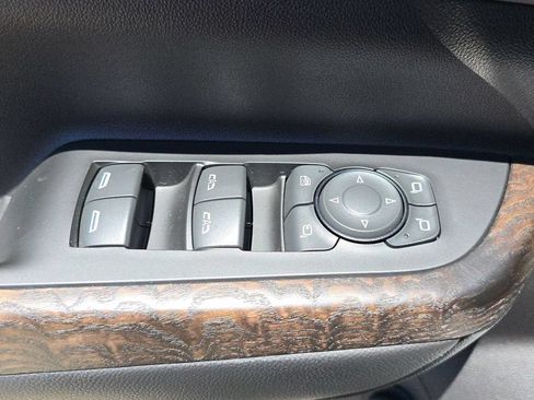 Used 2023 GMC Acadia Denali w/ Denali Ultimate Package AWD/4WD image 23