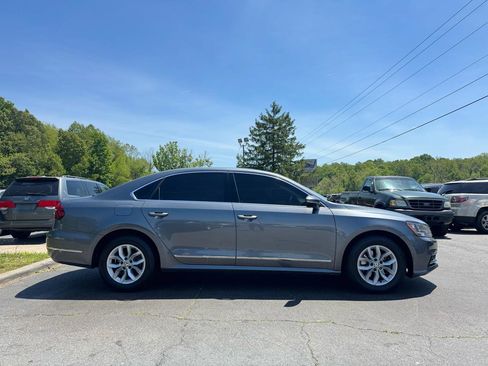 Used 2017 Volkswagen Passat 1.8T S FWD image 4