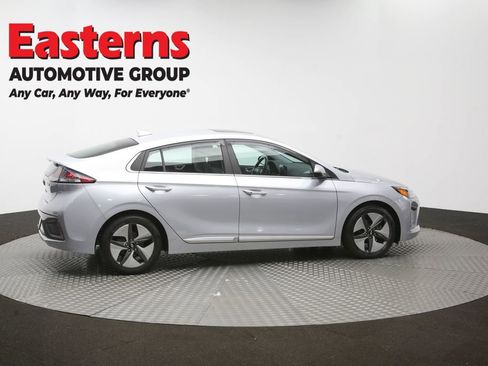 Used 2022 Hyundai Ioniq SEL FWD image 43