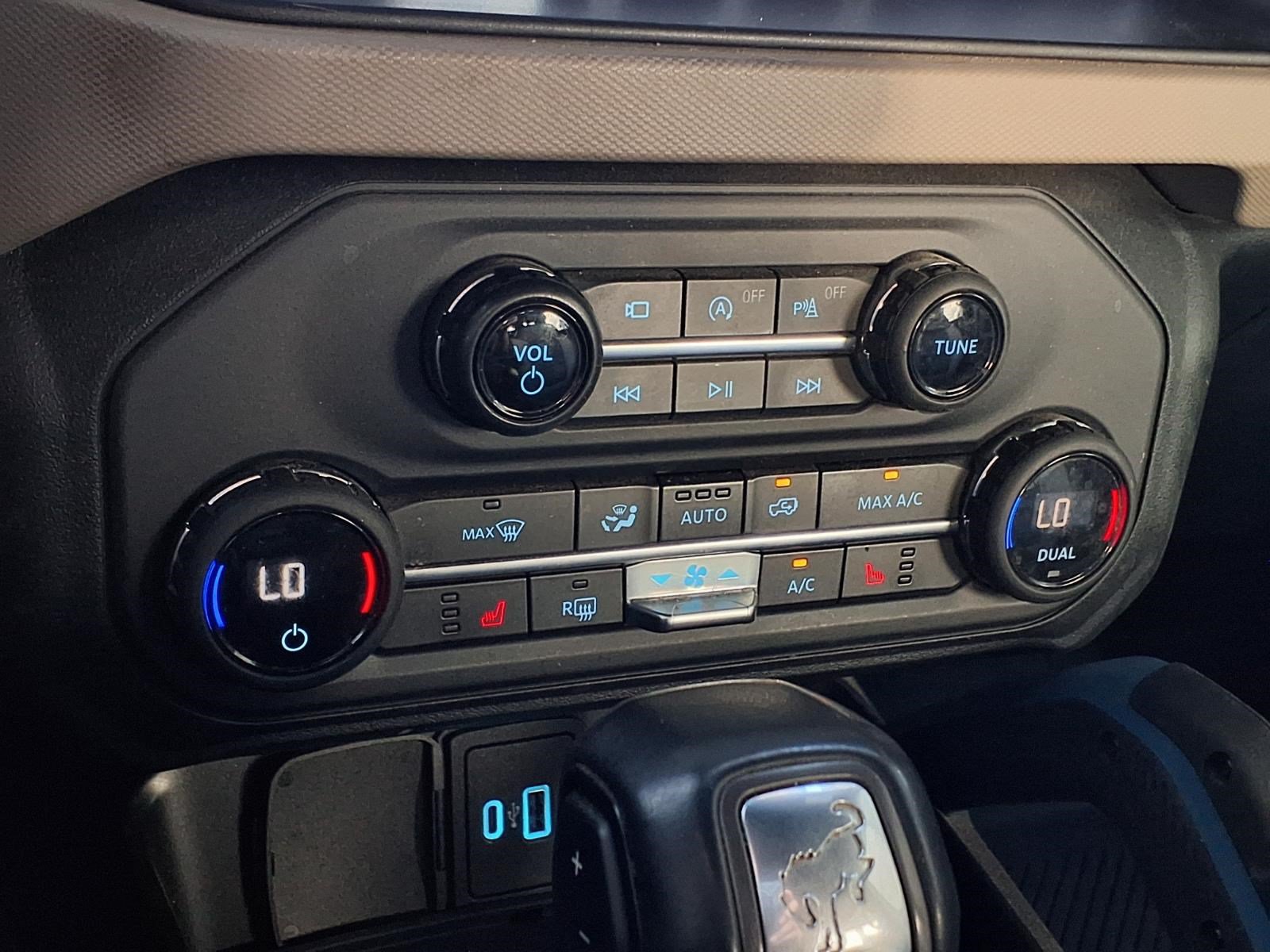 Used 2023 Ford Bronco Wildtrak AWD/4WD image 16