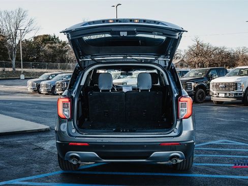 Certified 2021 Ford Explorer Limited w/ Equipment Group 301A image 10