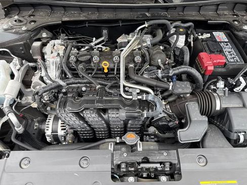 Used 2025 Nissan Altima 2.5 S FWD image 20