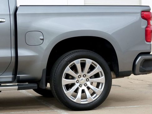 Used 2020 Chevrolet Silverado 1500 High Country image 24