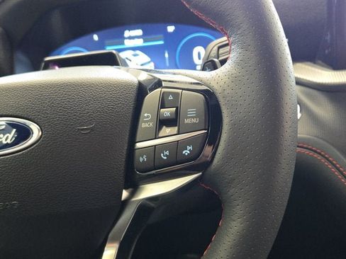 Used 2025 Ford Explorer ST AWD/4WD image 30