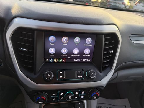 Certified 2023 GMC Acadia SLT image 17