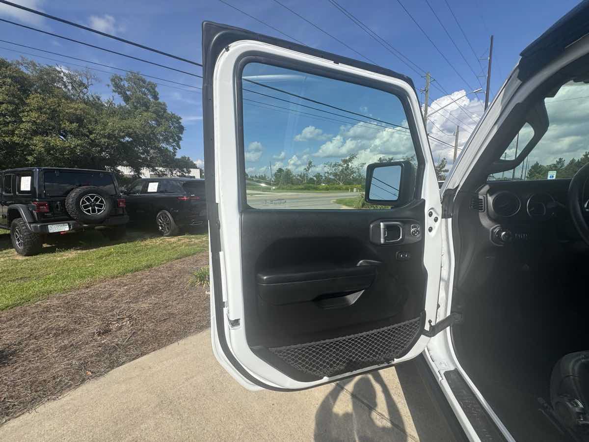 Used 2020 Jeep Wrangler Unlimited Sport AWD/4WD image 24