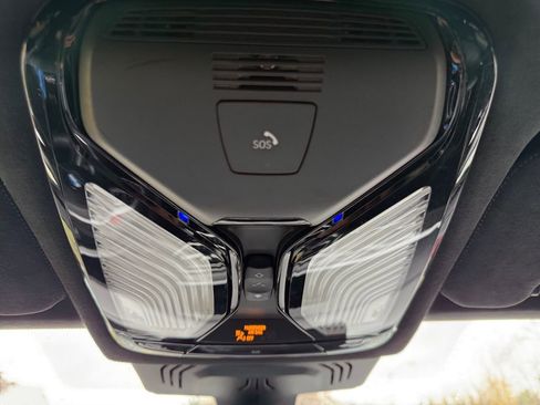 Used 2021 BMW X6 M w/ Competition Package image 18