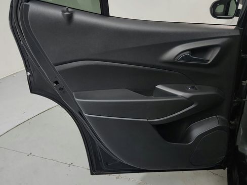 Used 2025 Chevrolet Trax ACTIV w/ Driver Confidence Package FWD image 17