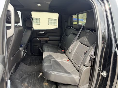 Used 2020 Chevrolet Silverado 1500 High Country w/ Technology Package image 11