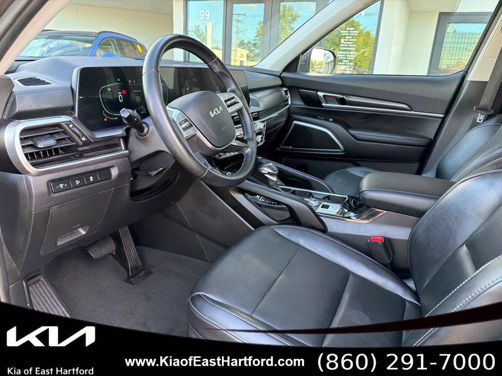 Certified 2024 Kia Telluride S w/ S Sunroof Package AWD/4WD image 32