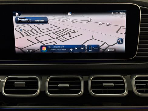 Used 2024 Mercedes-Benz GLS 450 4MATIC image 27