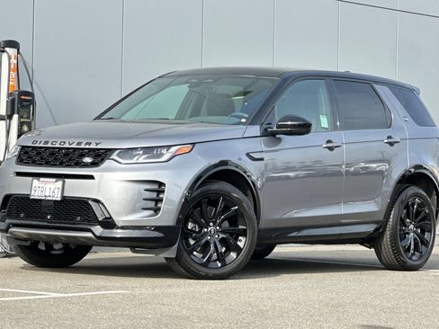Certified 2025 Land Rover Discovery Sport Dynamic SE image 1