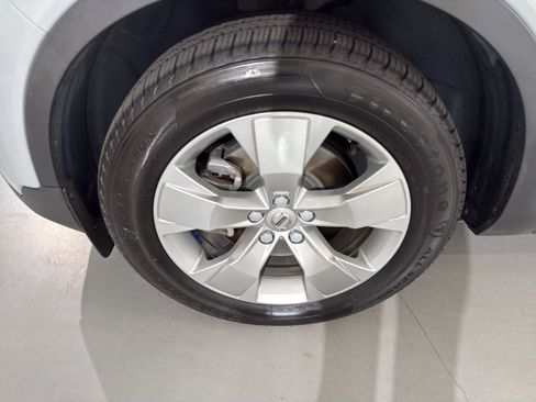 Used 2020 Volvo XC40 T4 Momentum image 4