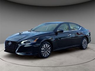 Used 2025 Nissan Altima 2.5 SV video 1