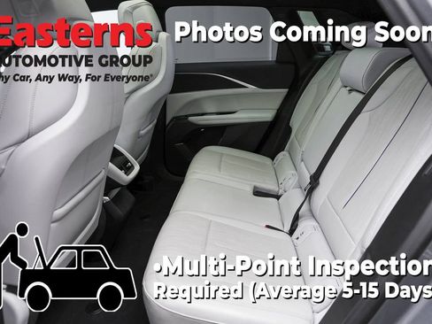 Used 2024 Cadillac Lyriq Luxury RWD image 24
