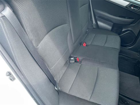 Used 2019 Subaru Outback 2.5i Premium w/ Popular Package #2 AWD/4WD image 16