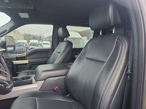 Used 2022 Ford F250 Lariat w/ Lariat Ultimate Package image 29