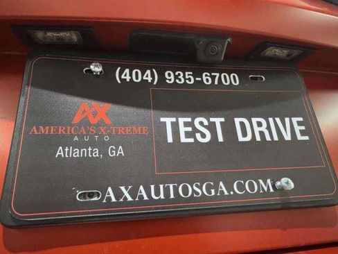 Used 2019 Lamborghini Urus AWD/4WD image 23