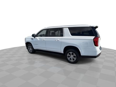 Certified 2022 GMC Yukon XL SLE AWD/4WD image 7