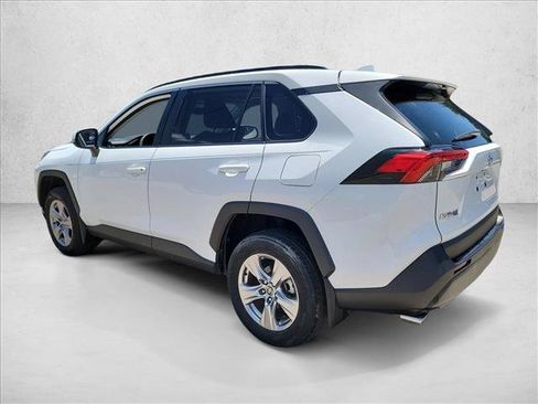 Used 2022 Toyota RAV4 XLE w/ Convenience Package FWD image 7