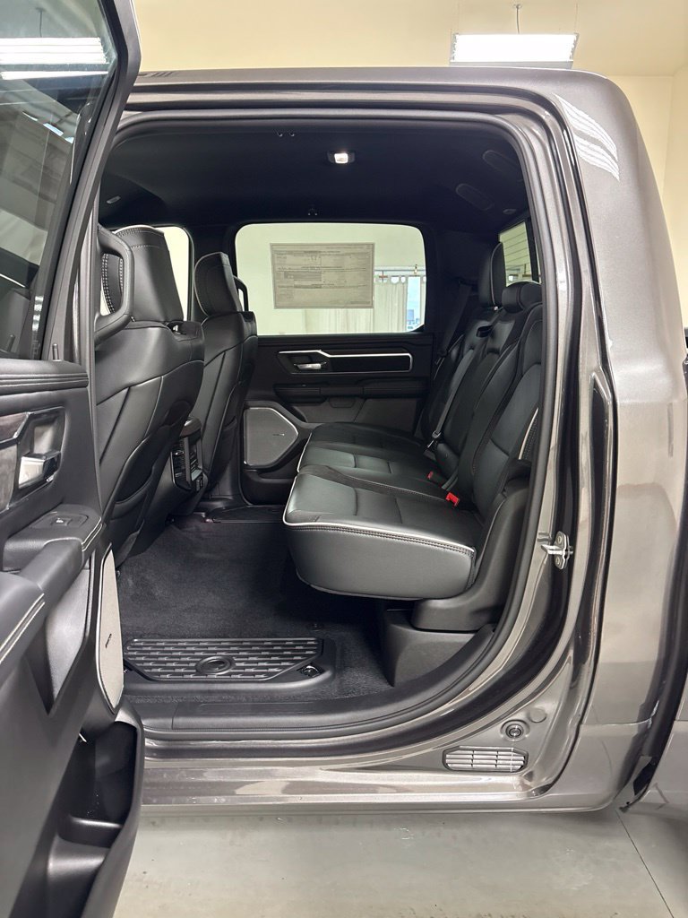 New 2027 RAM 1500 Laramie AWD/4WD image 21