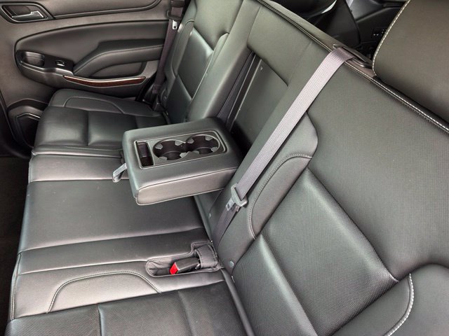 Used 2017 GMC Yukon SLT AWD/4WD image 8