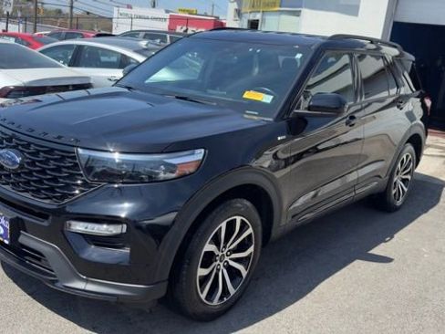 Certified 2023 Ford Explorer ST-Line AWD/4WD image 1