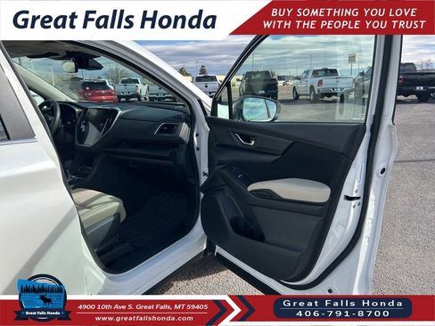 Used 2025 Subaru Ascent Premium image 30