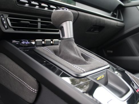 Certified 2022 Porsche 911 GT3 image 26