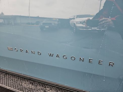 New 2026 Jeep Grand Wagoneer 4WD image 38