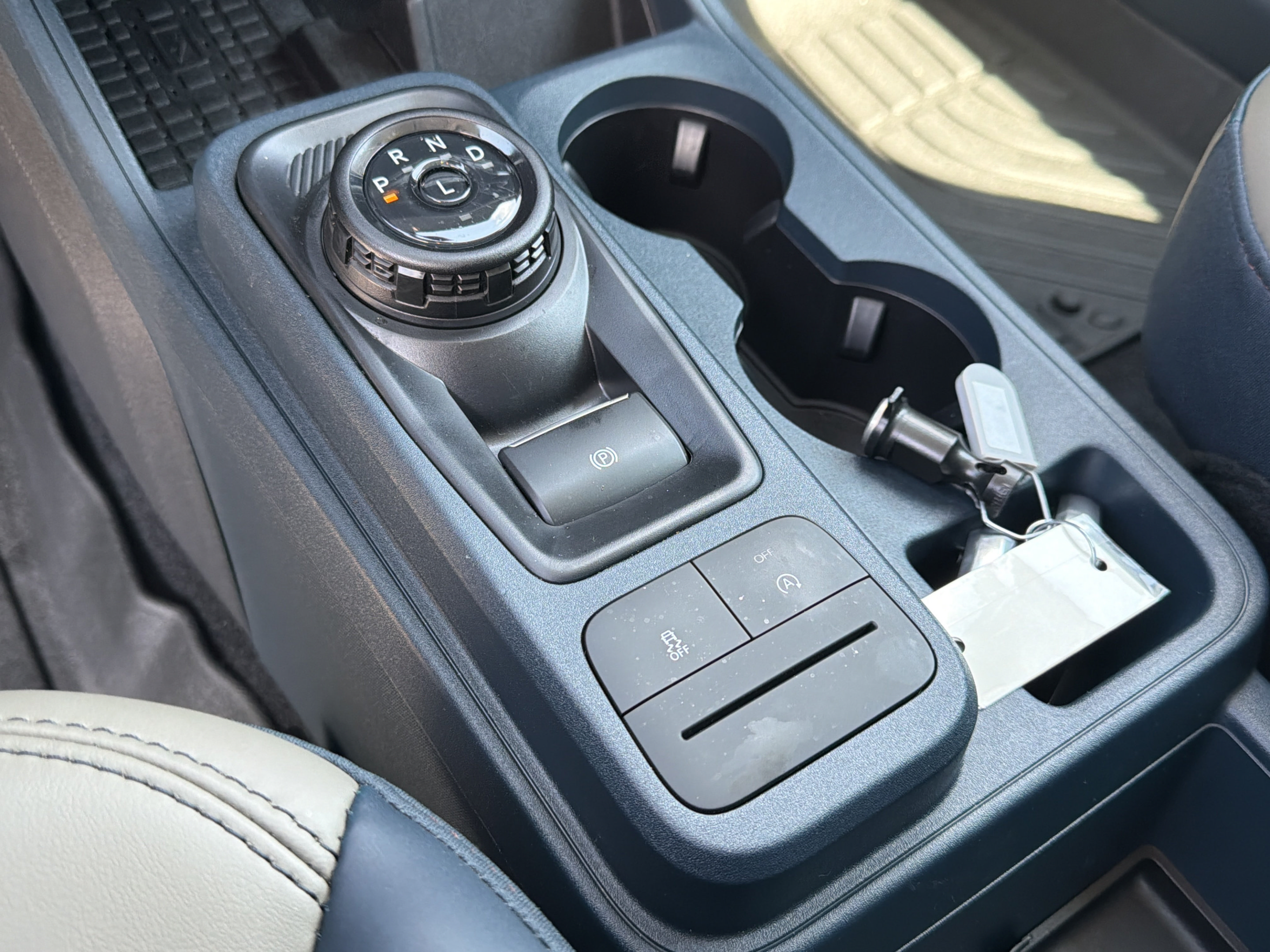 Used 2025 Ford Maverick Lariat AWD/4WD image 11