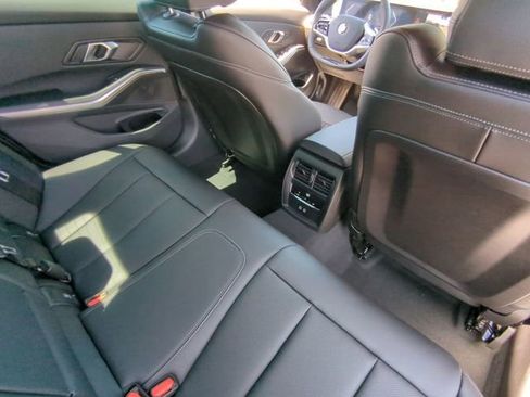 Used 2025 BMW 330i Sedan w/ Convenience Package RWD image 15