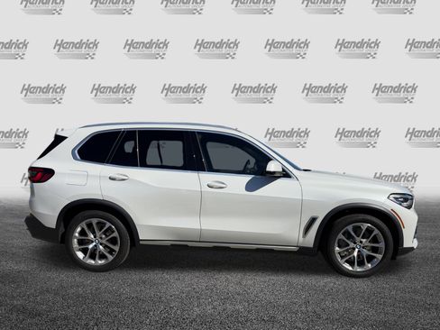 Used 2021 BMW X5 xDrive40i w/ Premium Package image 11