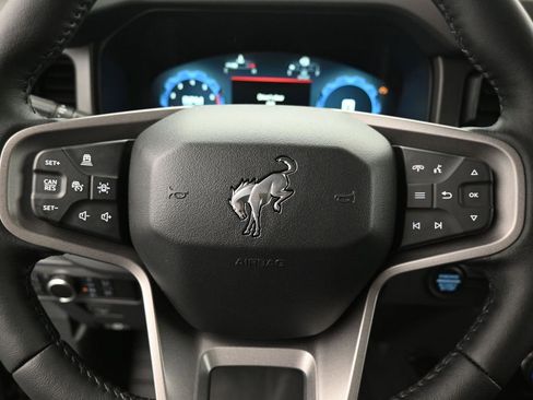New 2025 Ford Bronco Badlands image 10