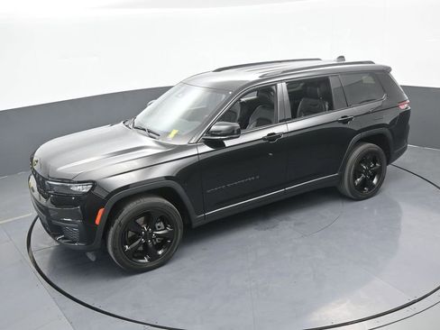 Used 2021 Jeep Grand Cherokee L Laredo image 49