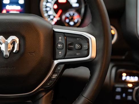 Used 2025 RAM 1500 Big Horn AWD/4WD image 16