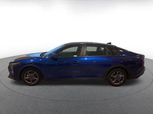 Used 2025 Kia K4 LXS image 9