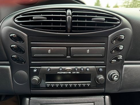 Used 2001 Porsche Boxster image 29