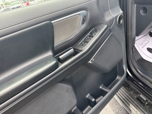 Used 2025 Ford Expedition Max Platinum AWD/4WD image 14