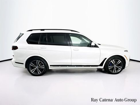 Used 2024 BMW X7 xDrive40i w/ Executive Package AWD/4WD image 8