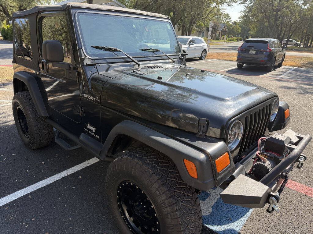 Used 2004 Jeep Wrangler 4WD image 7
