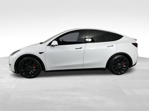 Used 2022 Tesla Model Y Performance AWD/4WD image 6