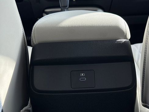 New 2026 Nissan Sentra SL w/ Floor Mat Package image 39