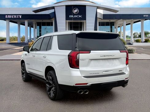 Used 2025 GMC Yukon Denali w/ Denali Reserve Package AWD/4WD image 5
