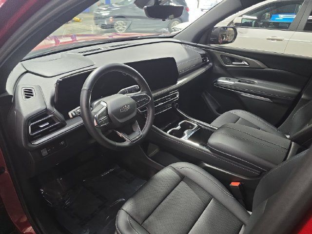 New 2026 Chevrolet Traverse LT w/ Midnight/Sport Edition FWD image 20