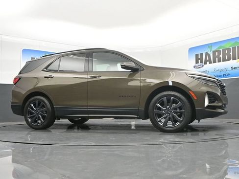 Used 2024 Chevrolet Equinox RS FWD image 25