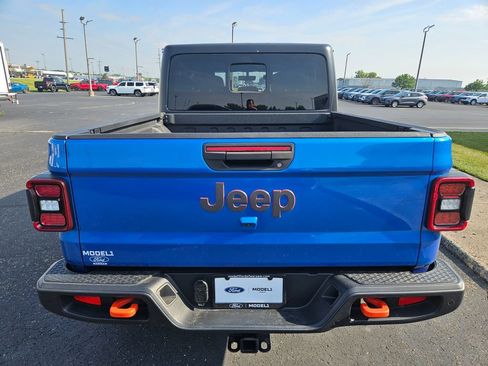 Used 2021 Jeep Gladiator Mojave w/ Dual Top Group AWD/4WD image 7