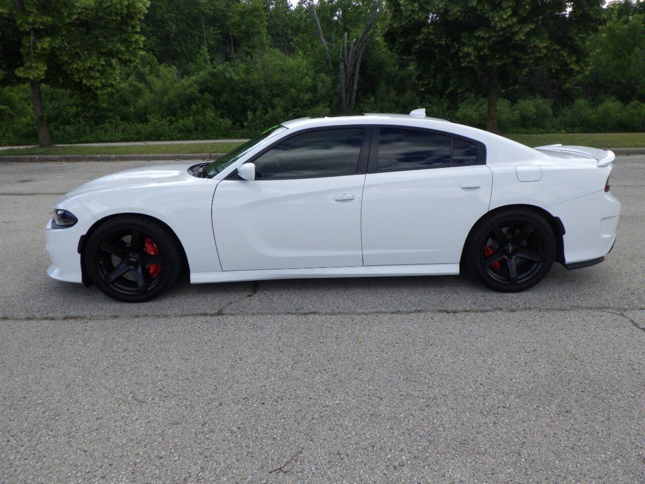 Used 2018 Dodge Charger SRT w/ Technology Group RWD image 2